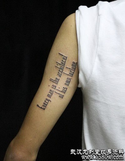 �ֱ۸�����������